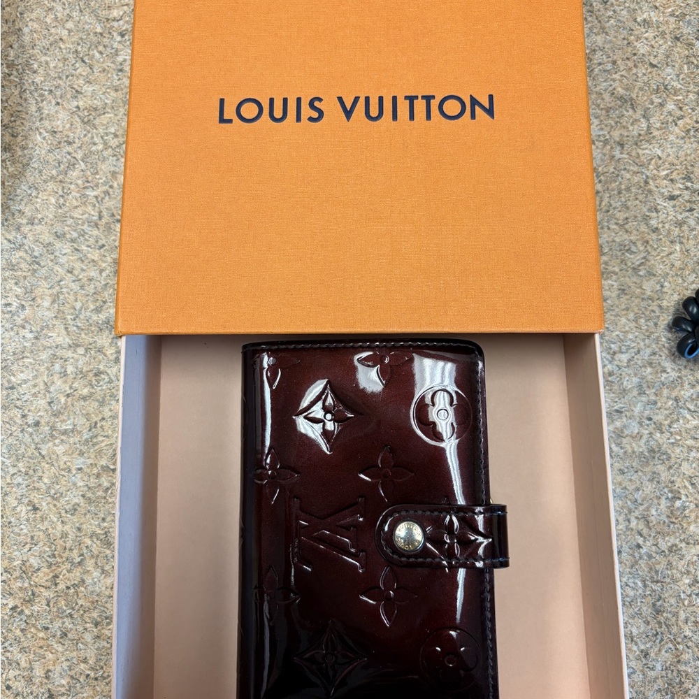 Louis Vuitton Monogram Vernis French Pomme d'Amour Wallet Purse kisslock